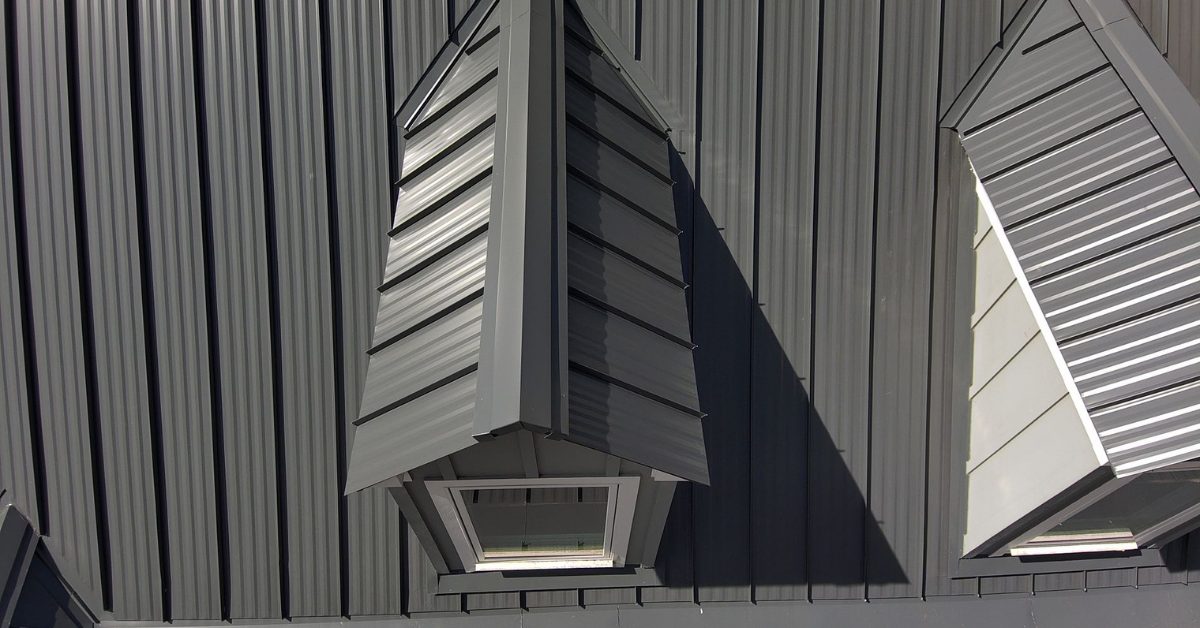 Metal Roof Cleaning Rocky Ripple: How to Keep It Looking Good